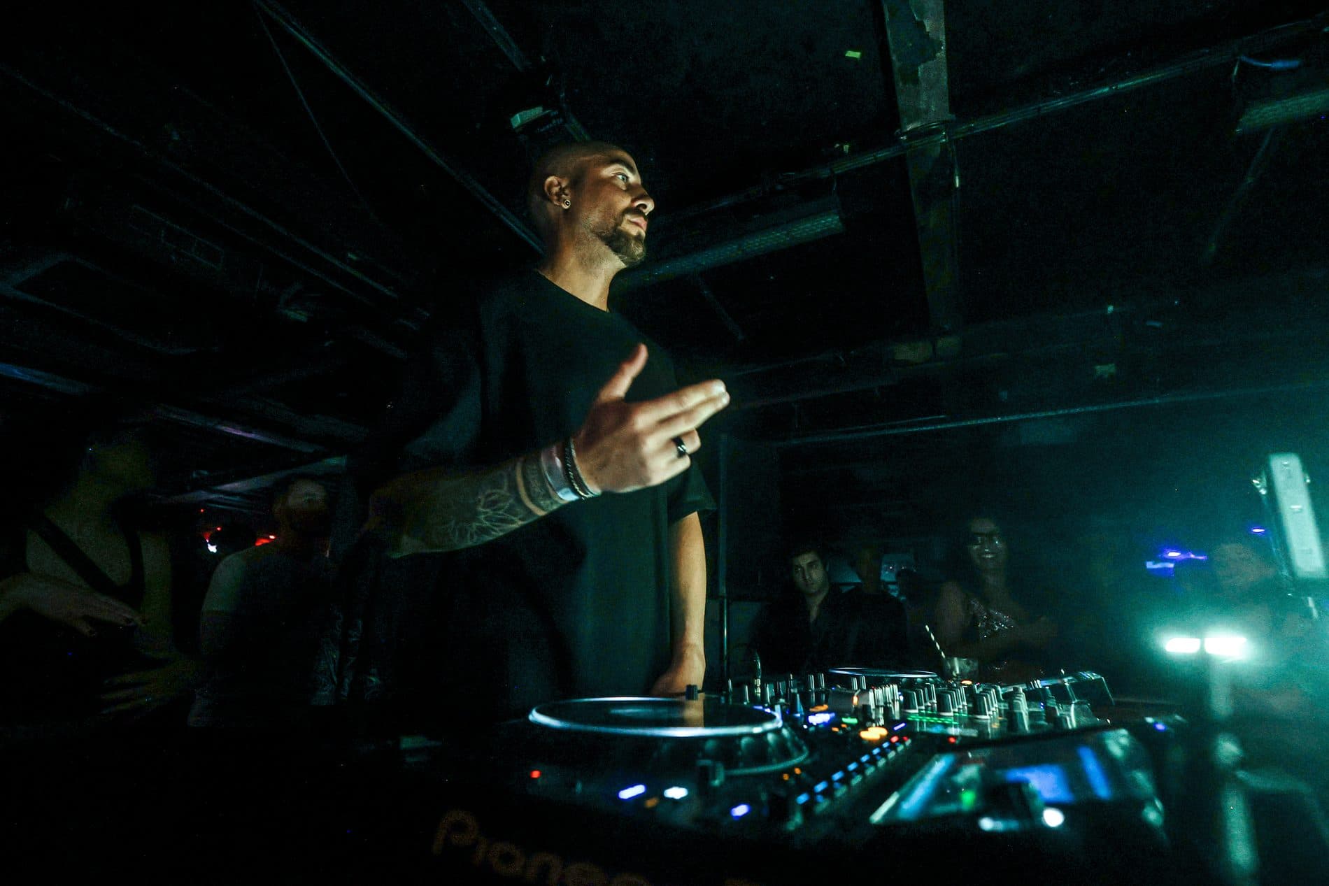 BL3CKSMITH — live set nel club